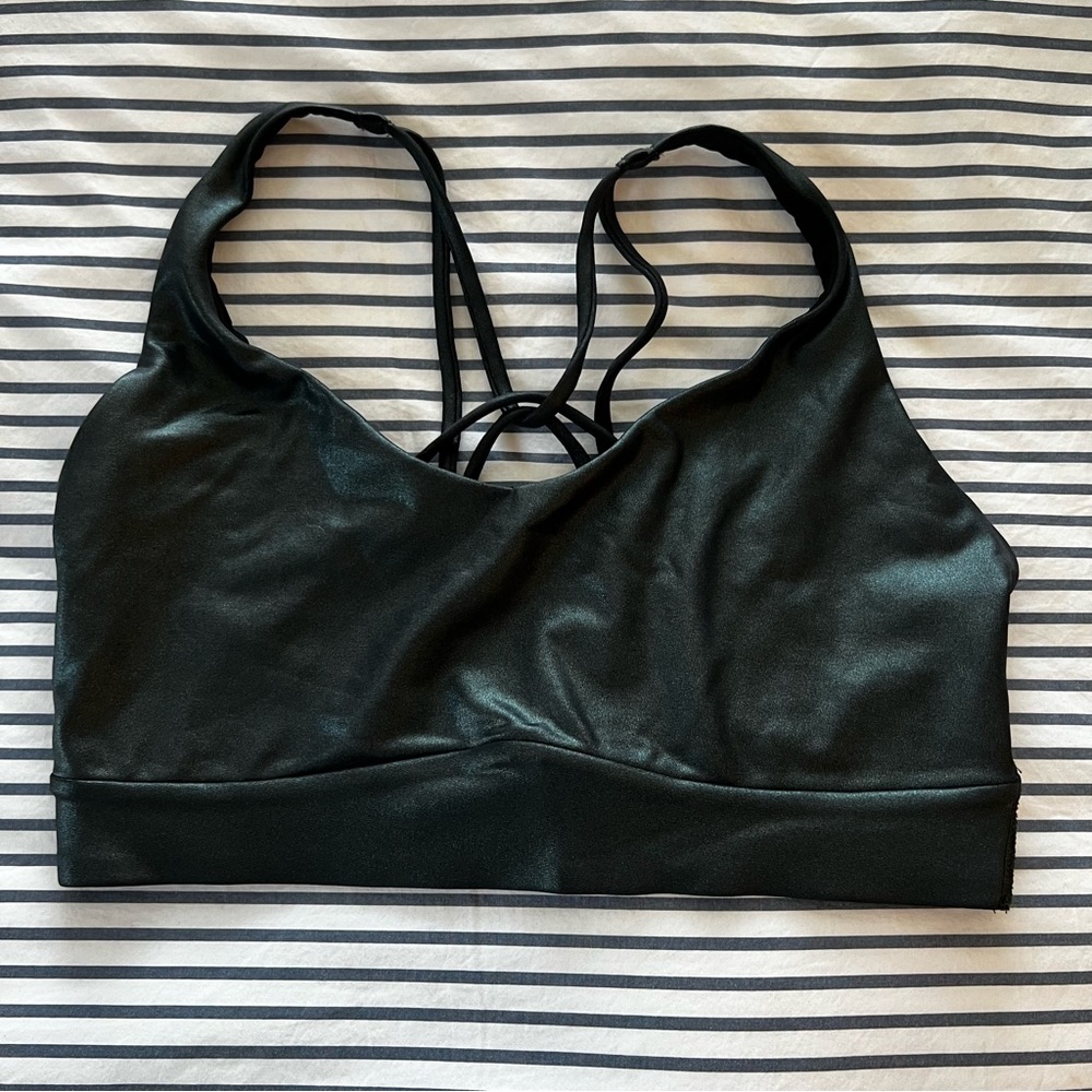 Metallic stalky sports bra, such fun details in the back!